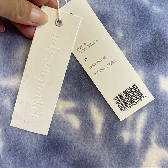 Adyson Parker Plus Size Tie Dyed Vest - Picture 5 of 5